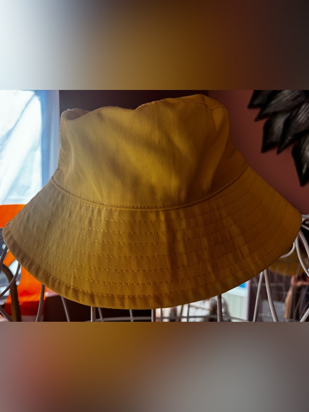 Claire’s Duck Bucket Hat - Picture 2 of 6